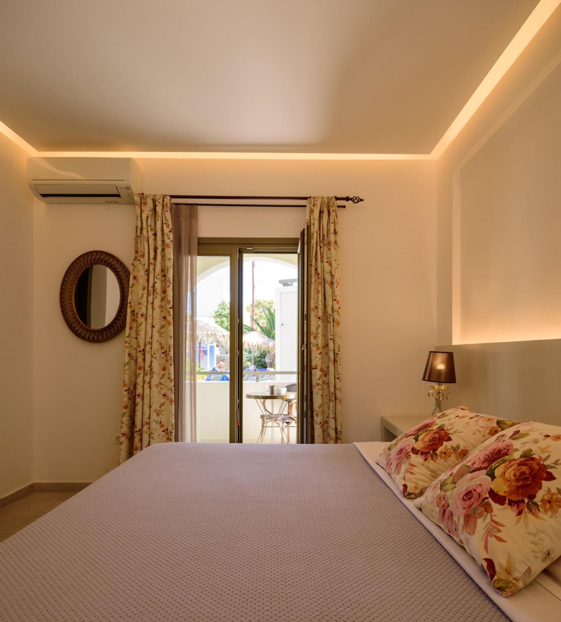 Zephyros Hotel Kamári المظهر الخارجي الصورة
