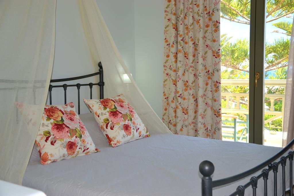 Zephyros Hotel Kamári المظهر الخارجي الصورة